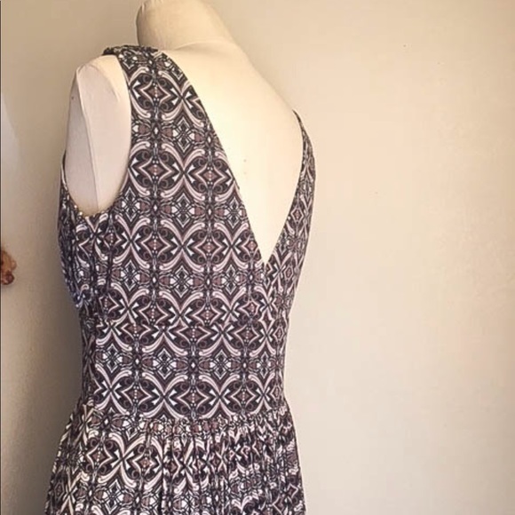 Pretty NY&CO Geometric Tribal Party Dress Sz Small - Picture 5 of 5